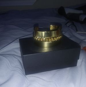 Gold bracelet